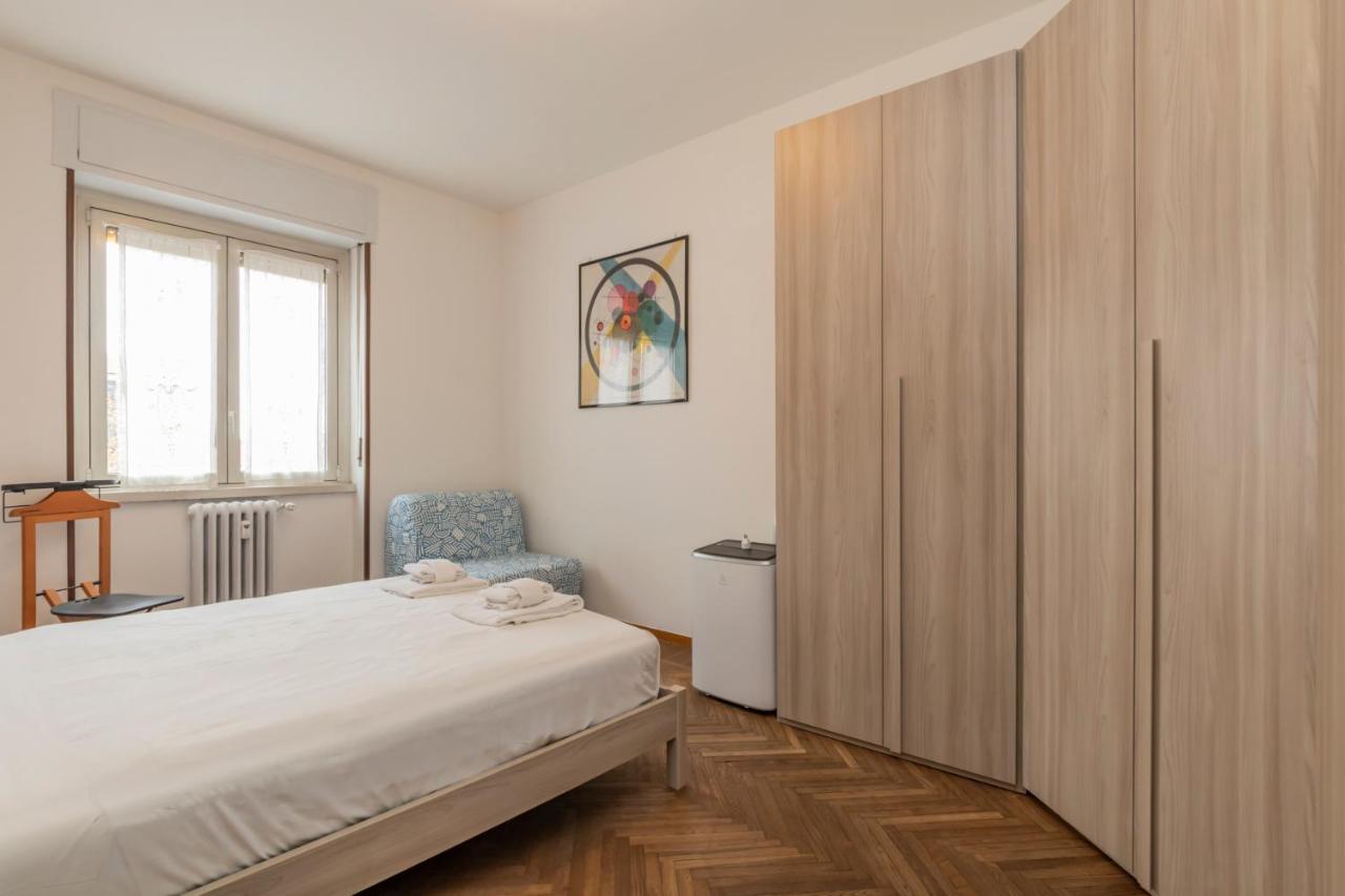 I Host Apartment - Giambellino 40 มิลาน ภายนอก รูปภาพ