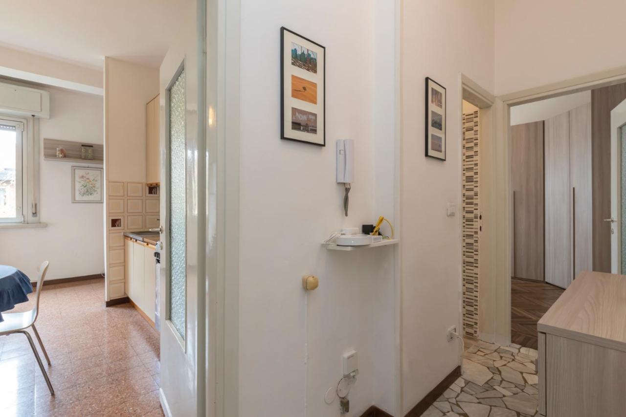 I Host Apartment - Giambellino 40 มิลาน ภายนอก รูปภาพ